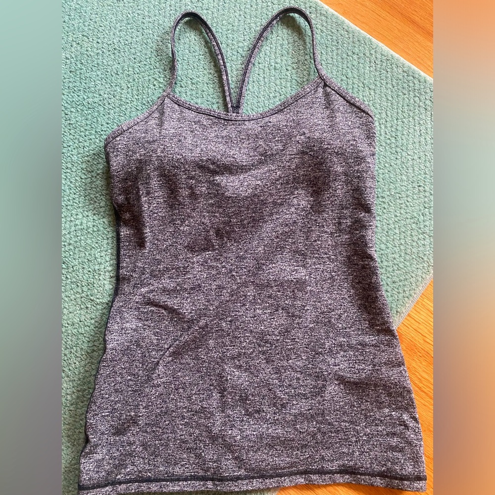 Lululemon Y luon yoga tank.
